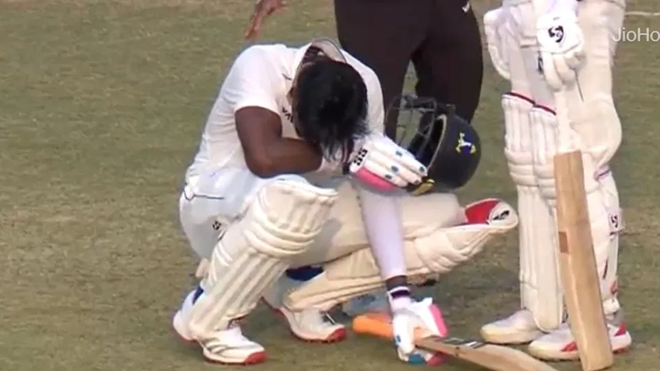 Abishek Porel Brings Up Century In Bengal's Ranji Trophy Opener vs Delhi